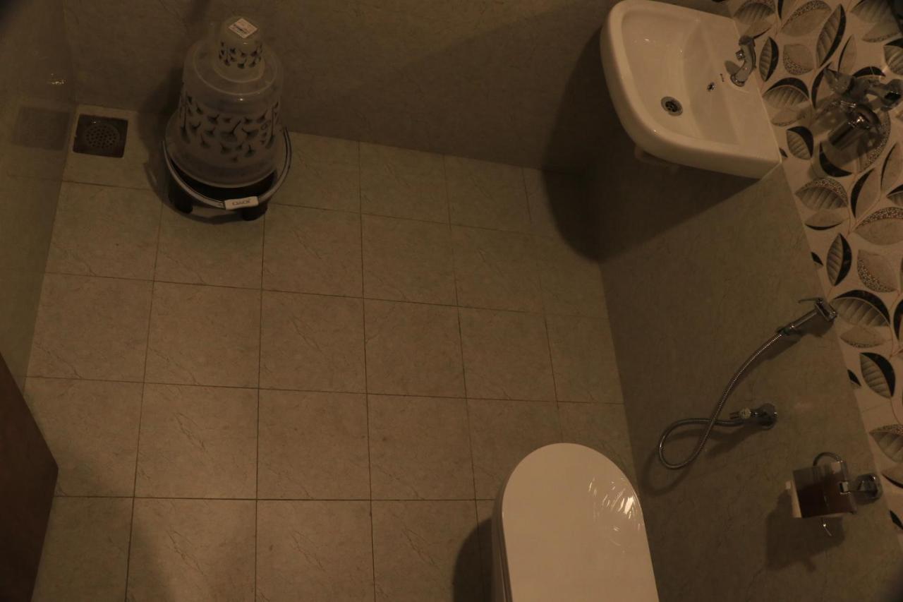 Hotel Viraj Residency Bhuj Zewnętrze zdjęcie