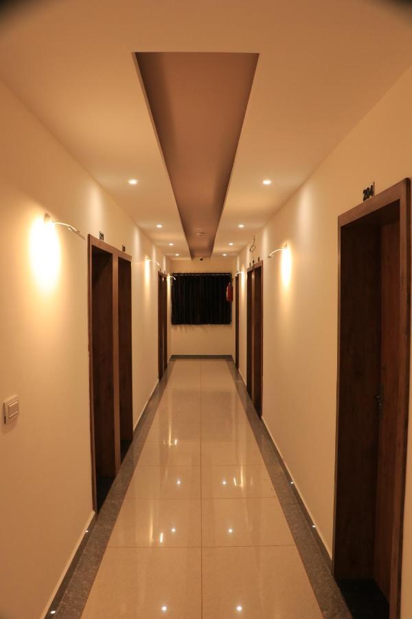 Hotel Viraj Residency Bhuj Zewnętrze zdjęcie