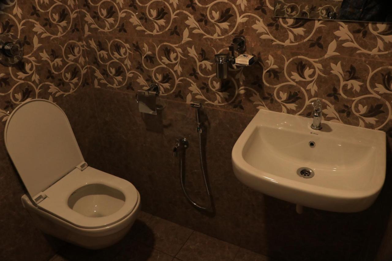 Hotel Viraj Residency Bhuj Zewnętrze zdjęcie